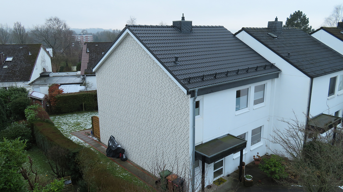 Dacheindeckung mit Harzer Pfanne - Dachdecker Olaf Malü, Schönkirchen bei Kiel